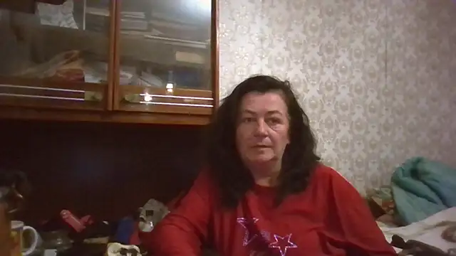 GypsiQueen2 online show from 10-19-25, 04:40