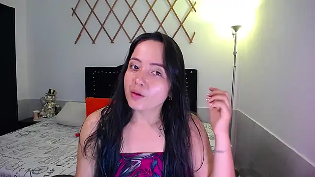 Snapshot of naughty_girl_4u chatting on 10-04-25, 02:48 naughty girl 4u online show from 10-04-25, 02:48