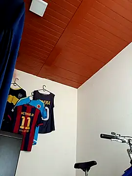 Triplex Coolness online show from 09-15-25, 04:40