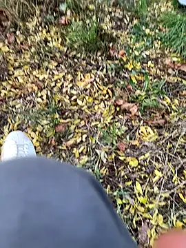 Snapshot of juniiorre chatting on 10-25-25, 04:13 juniiorre online show from 10-25-25, 04:13