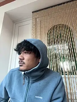 Snapshot of juniiorre chatting on 10-27-25, 07:12 juniiorre online show from 10-27-25, 07:12