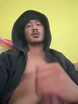 Snapshot of juniiorre chatting on 11-23-25, 01:33 juniiorre online show from 11-23-25, 01:33