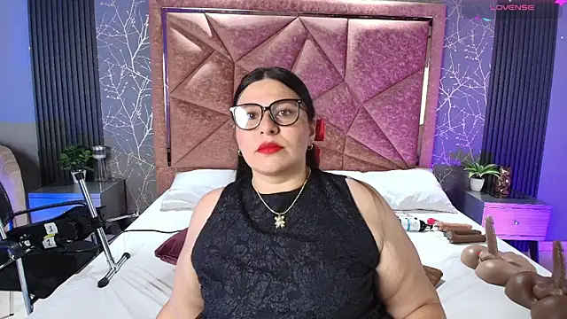 Snapshot of Amanda-Cruz chatting on 12-01-25, 09:20 Amanda-Cruz online show from 12-01-25, 09:20