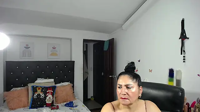 mature bigboobs10 online show from 01-24-25, 10:43