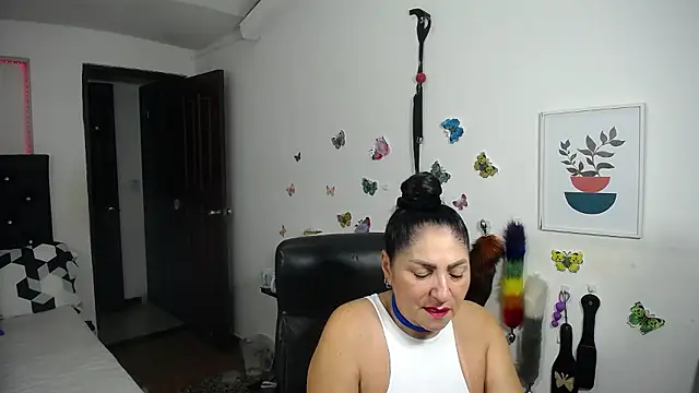 mature bigboobs10 online show from 01-17-26, 04:39