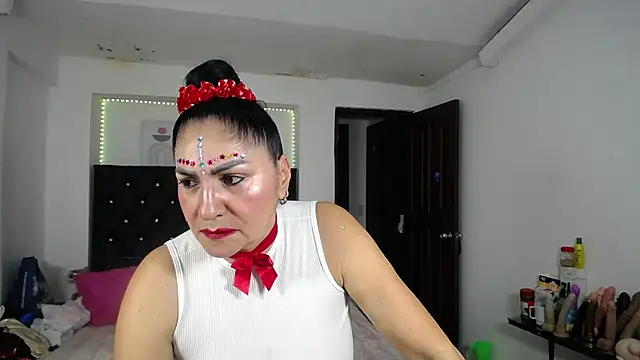 Snapshot of mature_bigboobs10 chatting on 07-25-26, 04:43 mature bigboobs10 online show from 07-25-26, 04:43