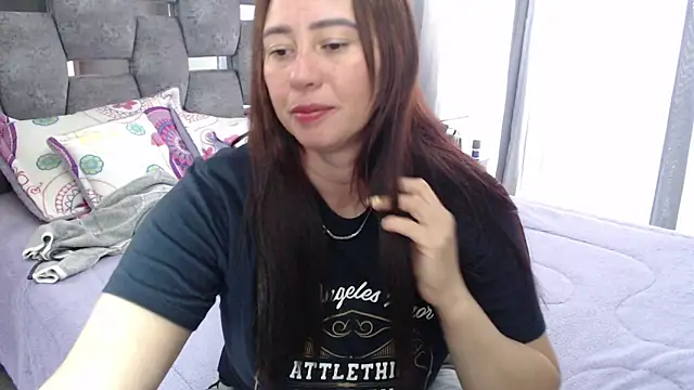 sara hott 1 online show from 04-16-26, 02:29