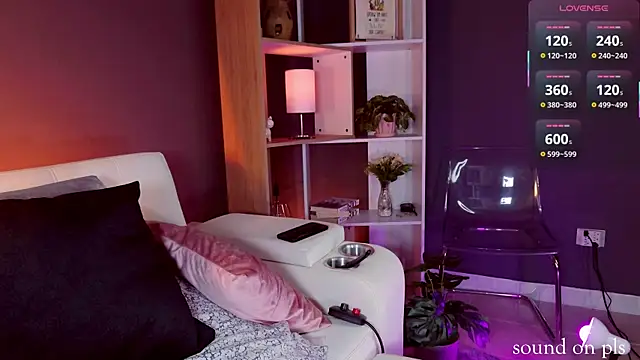 Snapshot of kitty_pruu chatting on 03-15-25, 01:52 kitty pruu online show from 03-15-25, 01:52