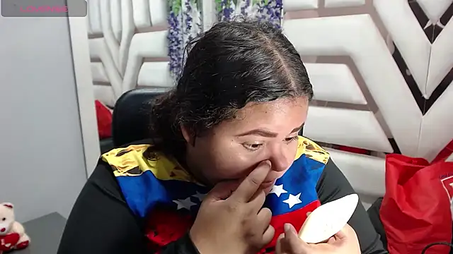 ValenTitis online show from 04-22-26, 08:32