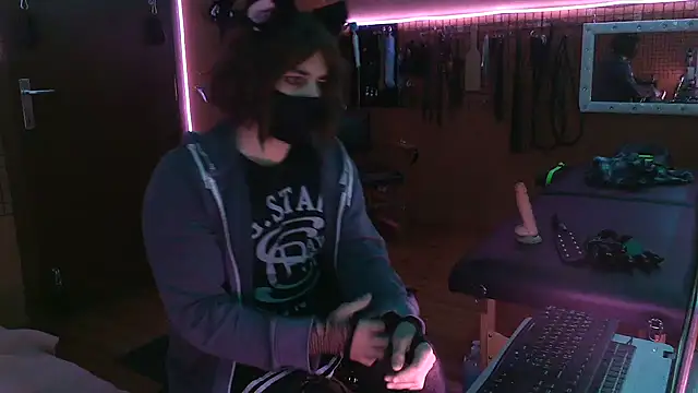 Ginny-the-bdsm-nympho online show from 11-27-25, 06:10