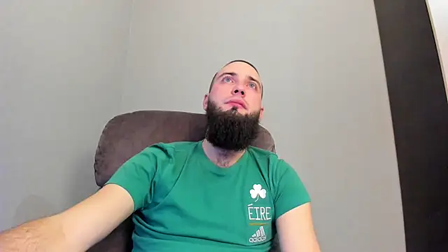 Snapshot of A_____________ chatting on 02-09-25, 10:11 A online show from 02-09-25, 10:11