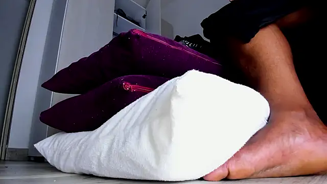 Skarleth69 online show from 02-16-26, 03:24