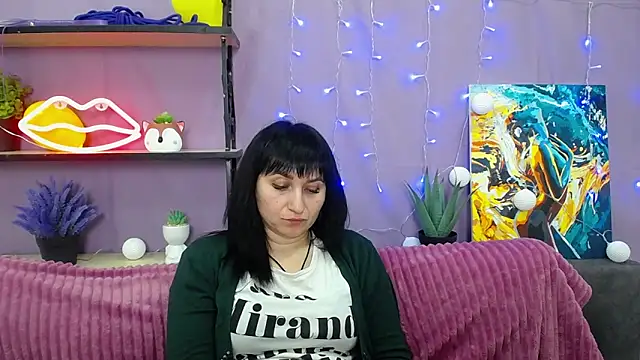 Snapshot of NinaFlawlees chatting on 01-29-25, 01:48 NinaFlawlees online show from 01-29-25, 01:48