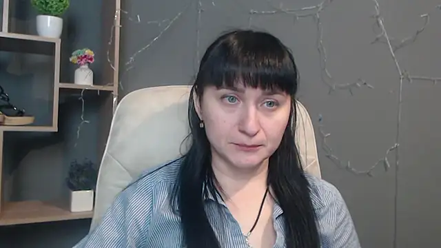 Snapshot of NinaFlawlees chatting on 12-03-25, 12:58 NinaFlawlees online show from 12-03-25, 12:58