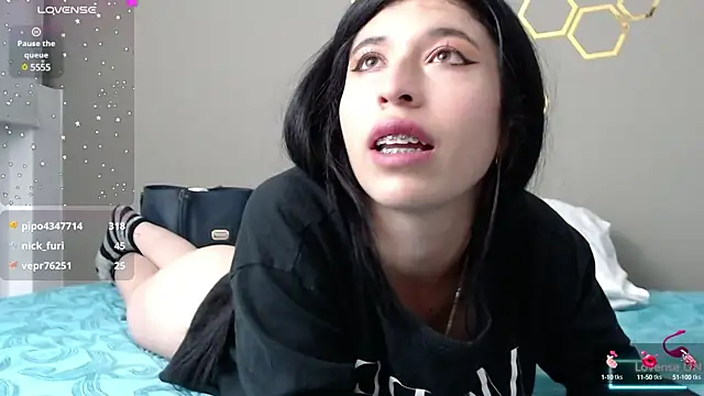 adriscute online show from 01-22-25, 10:37