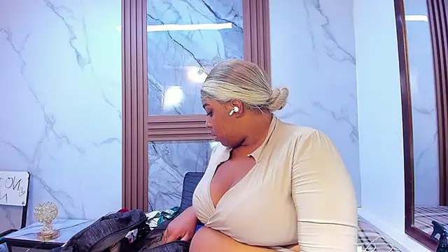 HannyMansonh online show from 02-13-25, 03:39