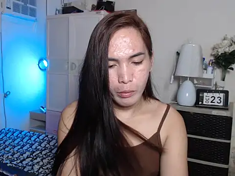 Snapshot of Msyensmith chatting on 10-23-25, 12:26 Msyensmith online show from 10-23-25, 12:26