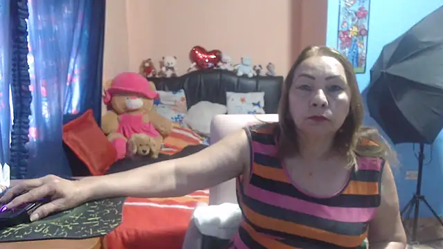 Snapshot of milfeddy_ chatting on 03-02-25, 02:21 milfeddy online show from 03-02-25, 02:21