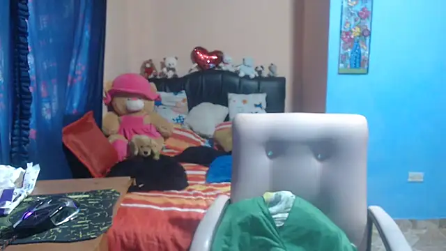 Snapshot of milfeddy_ chatting on 03-02-25, 05:25 milfeddy online show from 03-02-25, 05:25