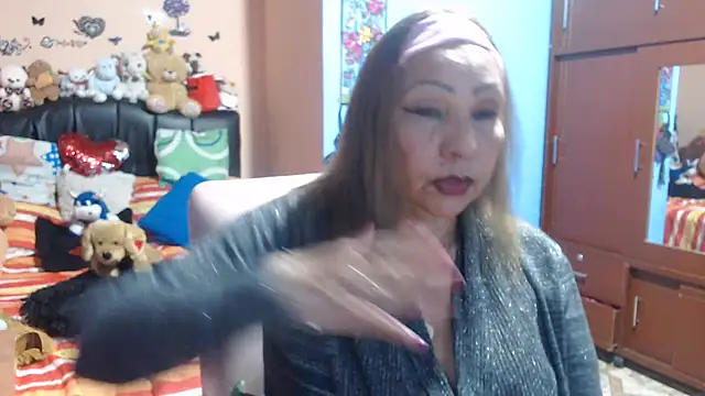 Snapshot of milfeddy_ chatting on 03-15-25, 09:27 milfeddy online show from 03-15-25, 09:27