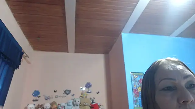 Snapshot of milfeddy_ chatting on 03-19-25, 04:34 milfeddy online show from 03-19-25, 04:34