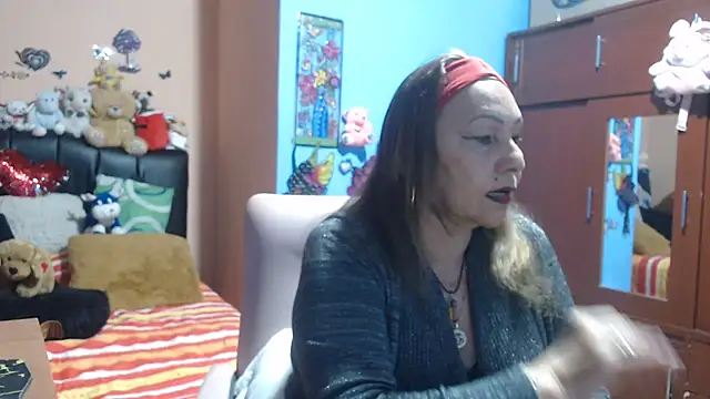Snapshot of milfeddy_ chatting on 03-22-25, 08:37 milfeddy online show from 03-22-25, 08:37