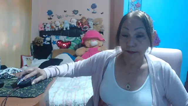 Snapshot of milfeddy_ chatting on 09-15-25, 01:11 milfeddy online show from 09-15-25, 01:11