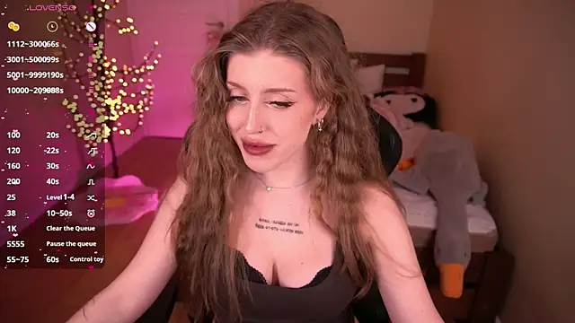 PenellopaRaw online show from 04-25-26, 05:32