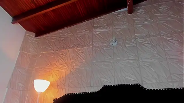 Snapshot of JennyRouse01 chatting on 11-24-25, 12:05 JennyRouse01 online show from 11-24-25, 12:05