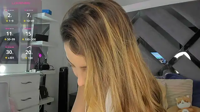 monroeglez5  online show from 03-19-26, 09:41