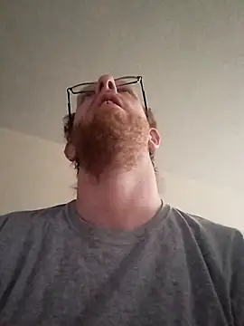 Snapshot of TaylorBlaze chatting on 12-31-24, 01:30 TaylorBlaze online show from 12-31-24, 01:30