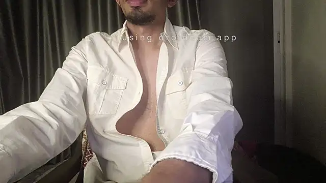Snapshot of skinny_tamer chatting on 07-14-26, 05:07 skinny tamer online show from 07-14-26, 05:07