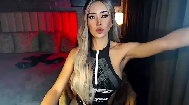 Miss Amandaversace online show from 03-21-25, 10:28