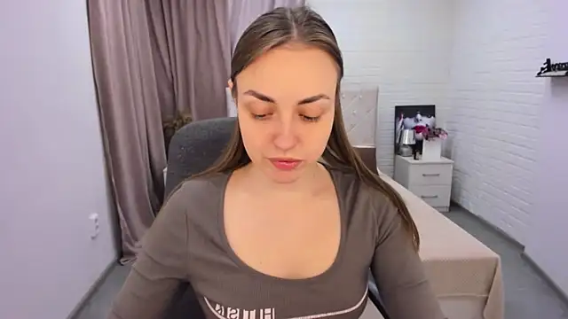 Snapshot of JessicaNickson chatting on 12-26-24, 09:44 JessicaNickson online show from 12-26-24, 09:44