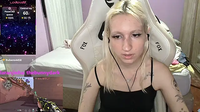 Snapshot of bunnydark00 chatting on 11-21-25, 12:32 bunnydark00 online show from 11-21-25, 12:32