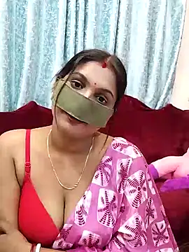 Snapshot of Queen_Dolly chatting on 02-05-25, 06:15 Queen Dolly online show from 02-05-25, 06:15