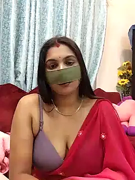 Snapshot of Queen_Dolly chatting on 03-07-25, 05:49 Queen Dolly online show from 03-07-25, 05:49