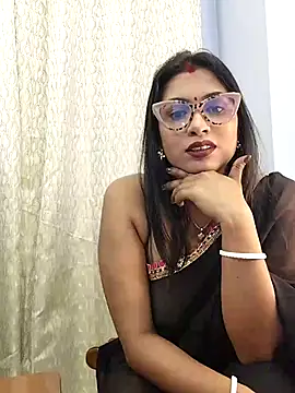 Snapshot of Queen_Dolly chatting on 10-24-25, 05:53 Queen Dolly online show from 10-24-25, 05:53