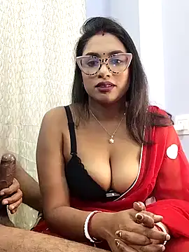 Snapshot of Queen_Dolly chatting on 12-14-25, 04:56 Queen Dolly online show from 12-14-25, 04:56