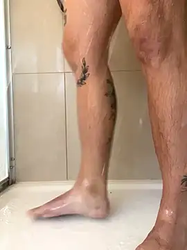 Snapshot of angelus112 chatting on 09-24-25, 10:07 angelus112 online show from 09-24-25, 10:07