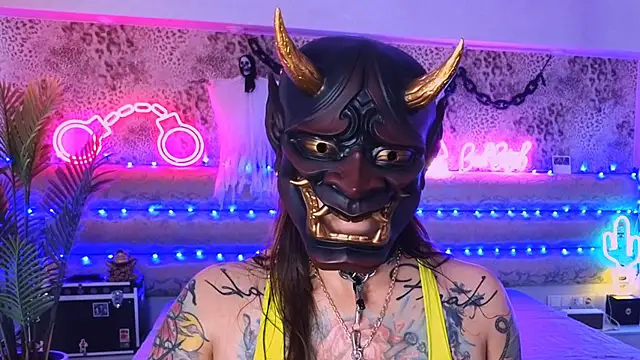 Cool Freak  online show from 11-02-25, 10:39