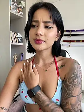 Snapshot of Ale_Lewis chatting on 12-14-24, 07:25 Ale Lewis online show from 12-14-24, 07:25