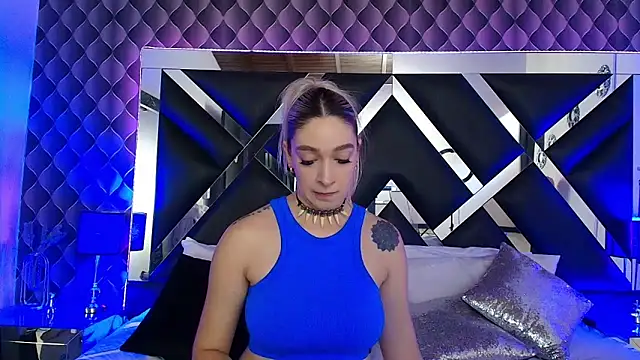 victoriaa lee  online show from 11-25-25, 07:36