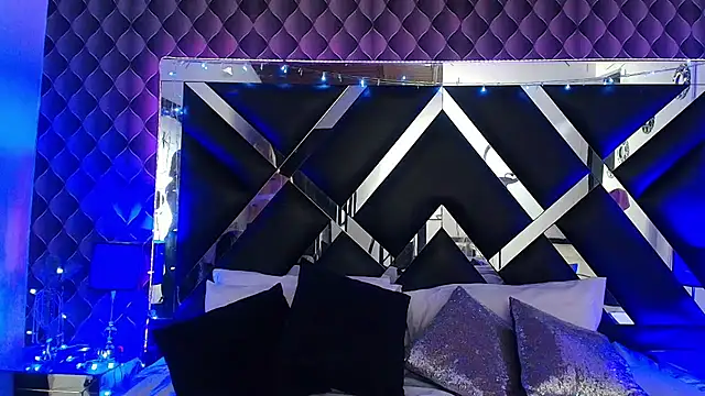 victoriaa lee  online show from 04-06-26, 06:53