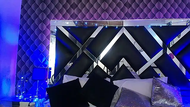 victoriaa lee  online show from 04-10-26, 07:18