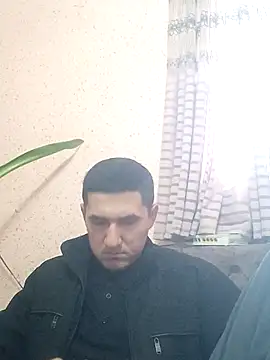 Snapshot of bobur4002 chatting on 12-14-25, 09:25 bobur4002 online show from 12-14-25, 09:25