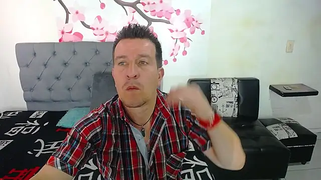 Snapshot of amaya_627 chatting on 12-13-24, 03:00 amaya 627 online show from 12-13-24, 03:00