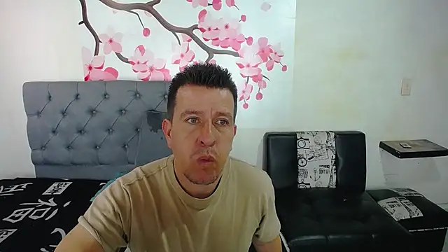Snapshot of amaya_627 chatting on 12-18-24, 03:00 amaya 627 online show from 12-18-24, 03:00