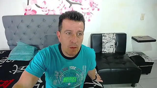 Snapshot of amaya_627 chatting on 01-05-25, 03:02 amaya 627 online show from 01-05-25, 03:02