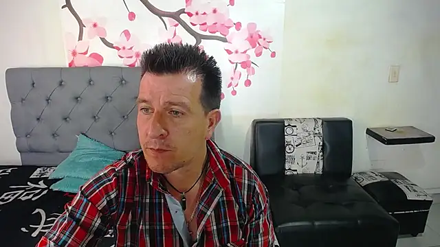 Snapshot of amaya_627 chatting on 01-07-25, 02:51 amaya 627 online show from 01-07-25, 02:51